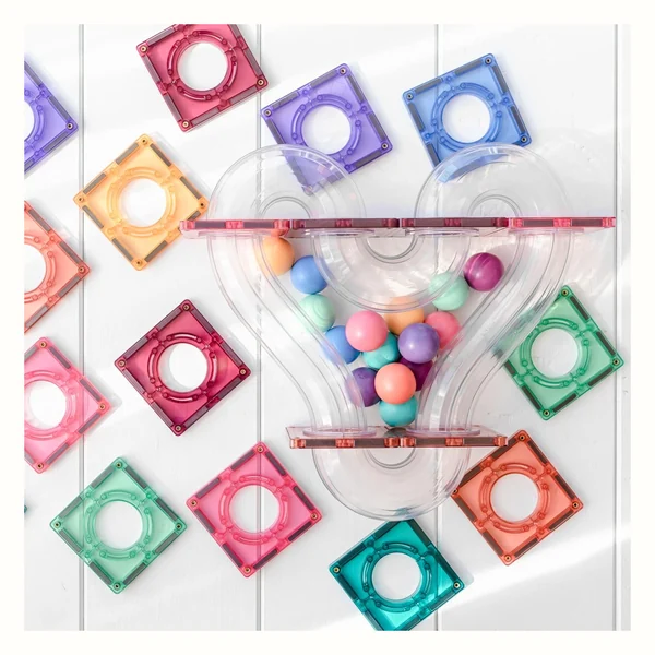 Klocki magnetyczne Connetix Pastel Ball Run Pack (kulodrom), 106 elementów