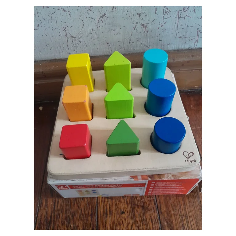 Hape Teczowe Puzzle Sorter Ksztaltow